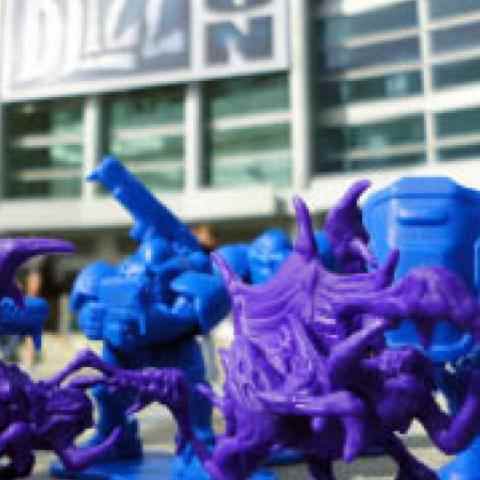 Marines and Zerglings Army Figures at BlizzCon
